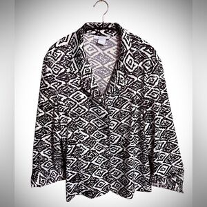 Dressbarn Monochrome Patterned Top